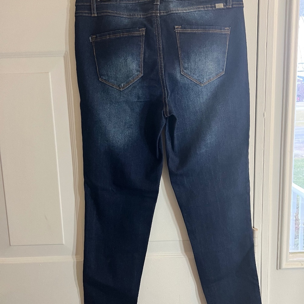 BRAND NEW  1822 Skinny ankle jean